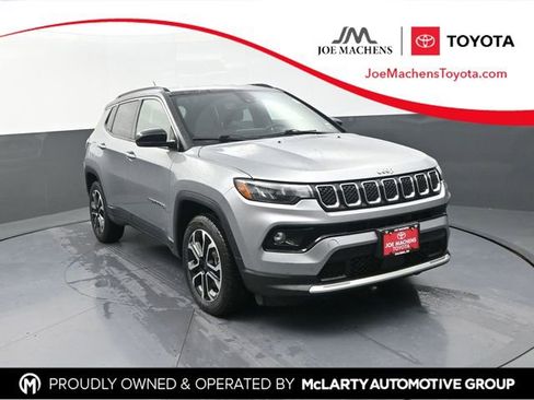 Used 2024 Jeep Compass Limited AWD/4WD image 1
