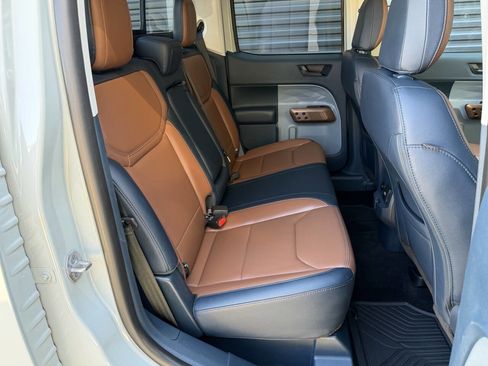 Used 2023 Ford Maverick Lariat w/ Equipment Group 500A Standard image 18