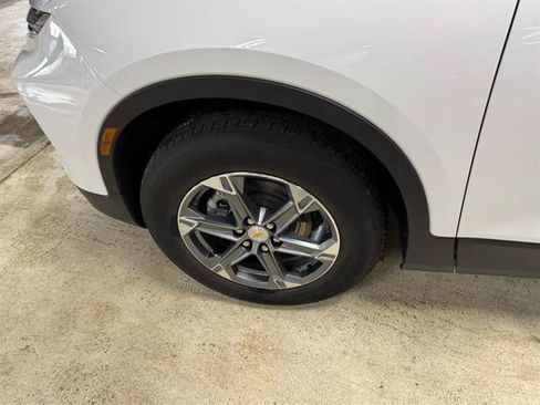 Certified 2025 Chevrolet Blazer LT w/ Convenience Package AWD/4WD image 10