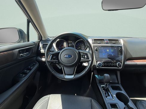 Used 2019 Subaru Outback 2.5i Limited AWD/4WD image 11