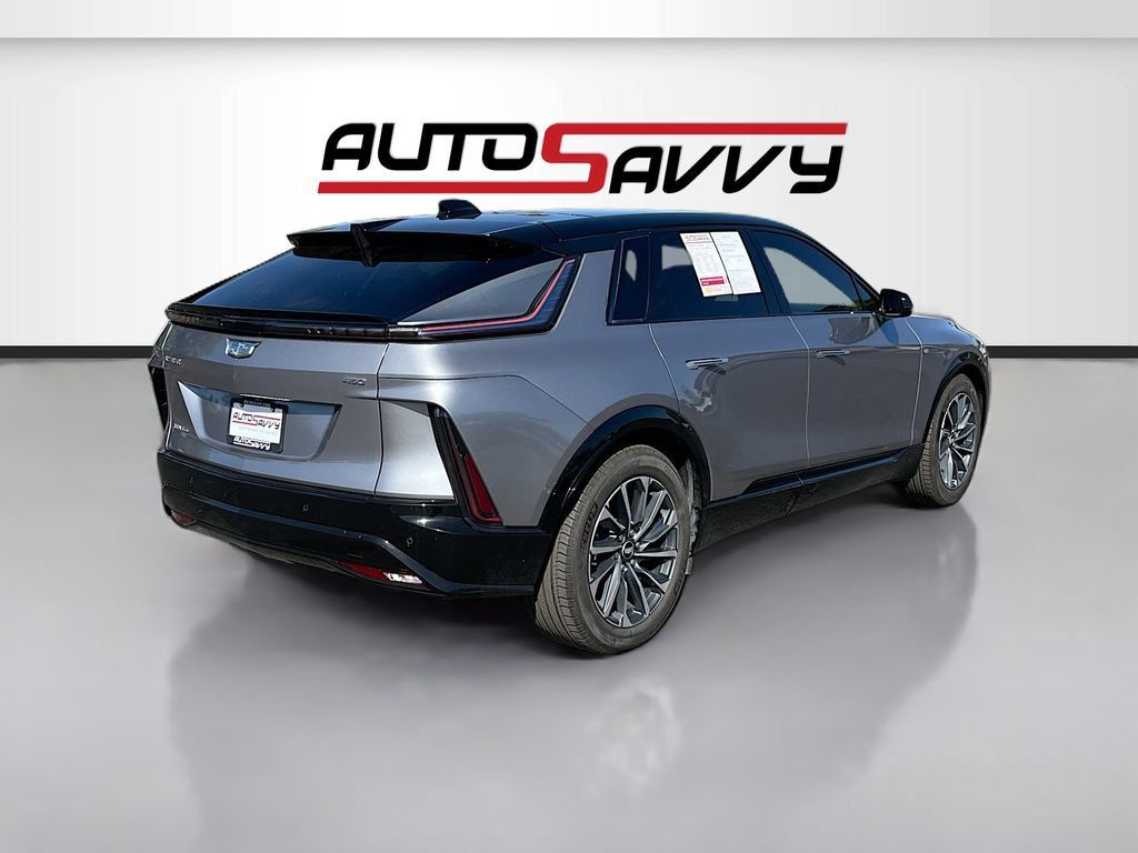 Used 2025 Cadillac Lyriq Sport RWD image 7