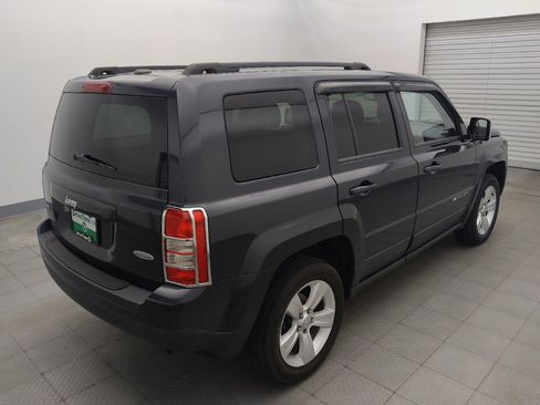 Used 2015 Jeep Patriot Latitude AWD/4WD image 9