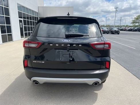 Used 2024 Ford Escape Active w/ Cold Weather Package FWD image 12