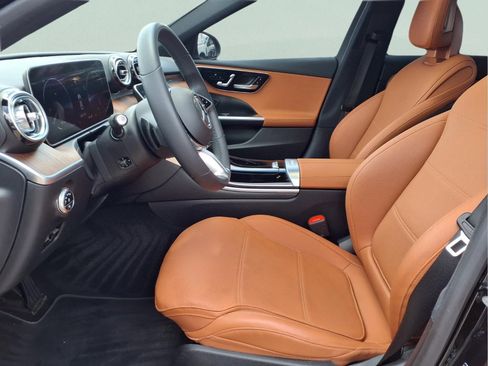Used 2023 Mercedes-Benz C 300 Sedan image 10