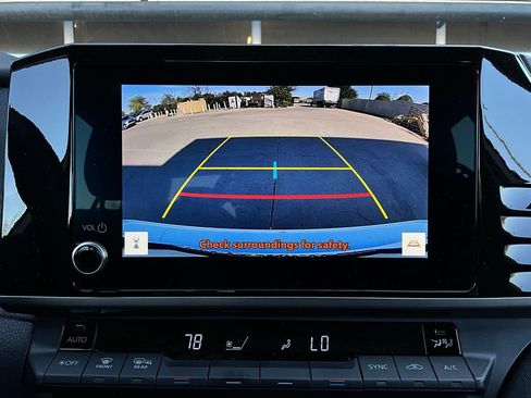 Used 2025 Toyota Camry LE image 30