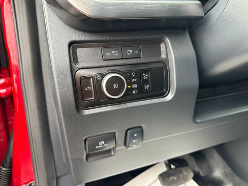 Used 2024 Ford F550 4x4 Crew Cab Super Duty image 21