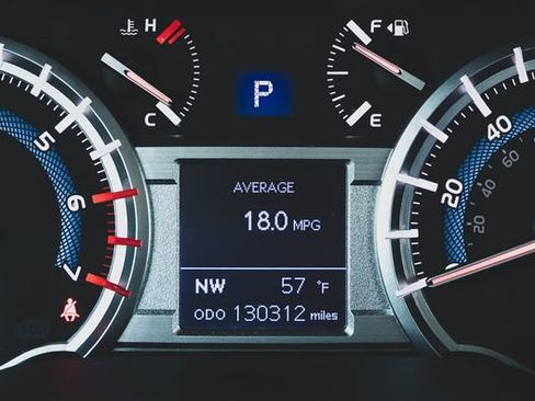 Used 2019 Toyota 4Runner SR5 AWD/4WD image 6
