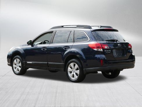 Used 2012 Subaru Outback 2.5i Limited w/ Moonroof Pkg AWD/4WD image 7