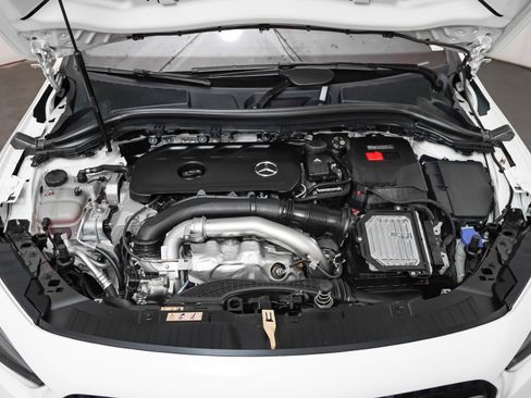 Certified 2026 Mercedes-Benz GLA 250 image 4