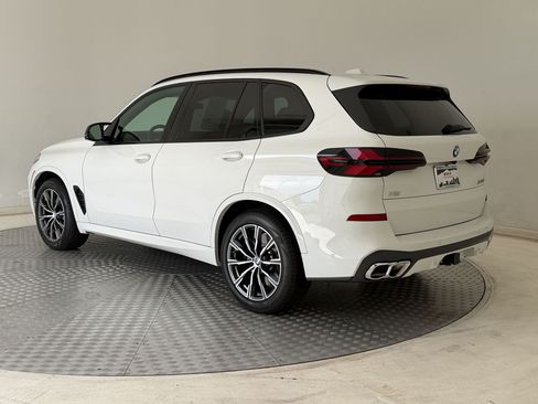 Certified 2025 BMW X5 M60i w/ Climate Comfort Package AWD/4WD image 3