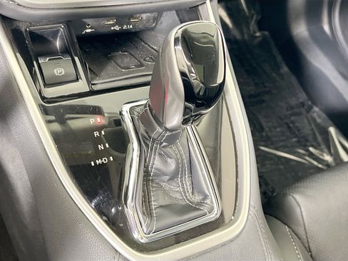 Used 2022 Subaru Outback Limited image 17