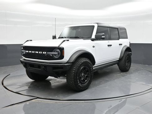 Certified 2023 Ford Bronco Wildtrak AWD/4WD image 1