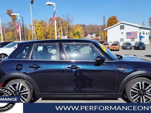 Used 2022 MINI Cooper S image 2