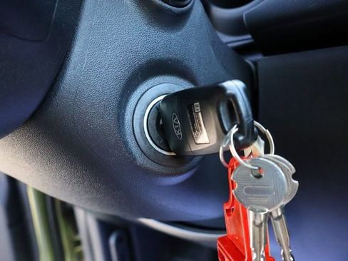 Used 2012 Kia Soul FWD image 33