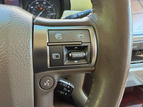 Used 2012 Lexus GX 460 image 32