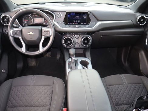 Used 2022 Chevrolet Blazer LT image 13