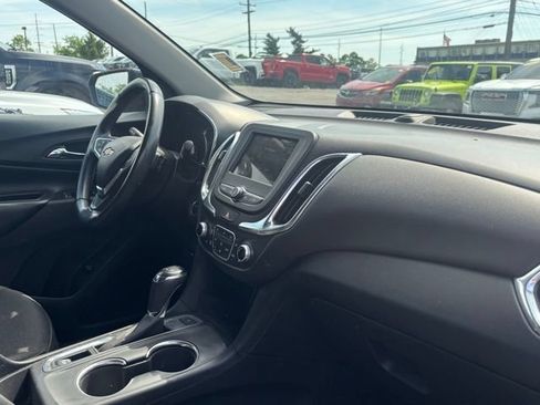Used 2019 Chevrolet Equinox LT AWD/4WD image 15