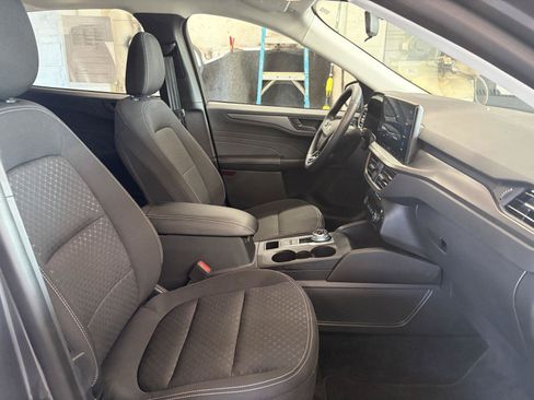 Used 2024 Ford Escape Active w/ Tech Pack #1 AWD/4WD image 29