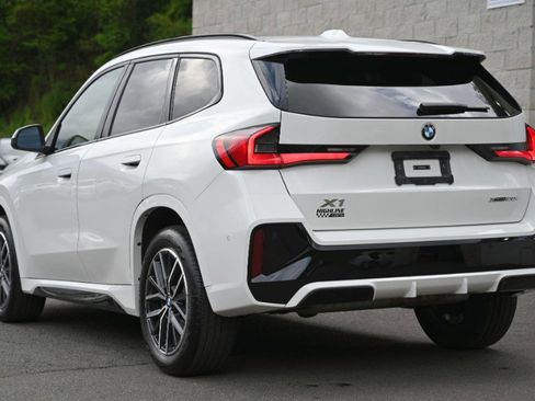 Used 2025 BMW X1 xDrive28i AWD/4WD image 6