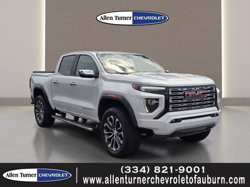 Used 2024 GMC Canyon Denali AWD/4WD image 1