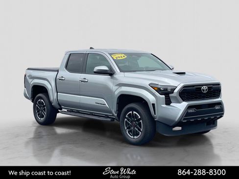 Used 2024 Toyota Tacoma TRD Sport AWD/4WD image 1