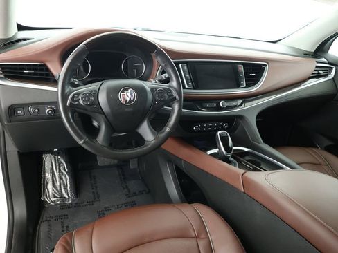 Used 2021 Buick Enclave Avenir image 11