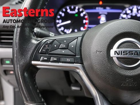 Used 2022 Nissan Sentra SV FWD image 15