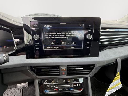 New 2025 Volkswagen Jetta SE image 13