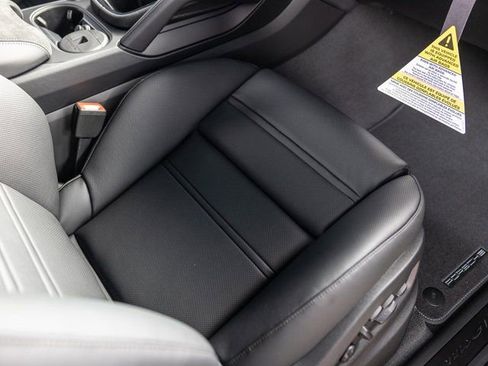 New 2026 Porsche Cayenne GTS image 51