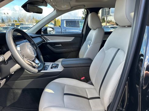 Used 2024 MAZDA CX-90 Plug-In Hybrid w/ Preferred image 9