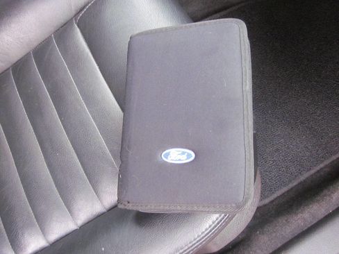 Used 2010 Ford Mustang Convertible image 14