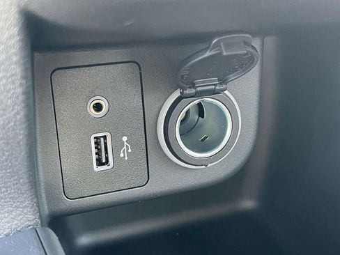 New 2025 Nissan Kicks Play S image 25