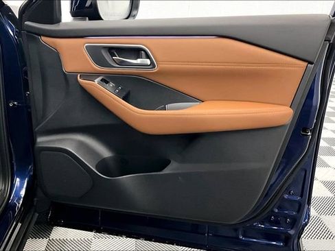 New 2025 Nissan Rogue Platinum image 36