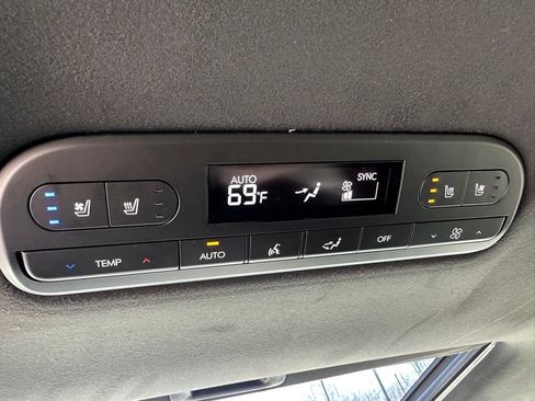 Certified 2026 Hyundai Palisade Calligraphy AWD/4WD image 13