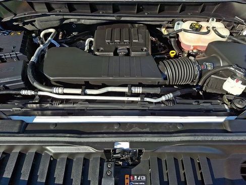 Used 2024 Chevrolet Silverado 1500 Custom image 34