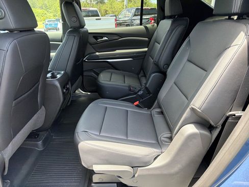 New 2026 Chevrolet Traverse LT FWD image 22