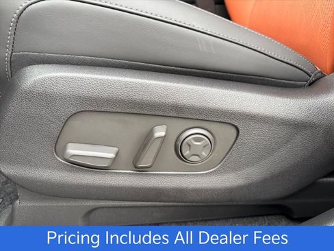 New 2026 Kia Carnival EX FWD image 12