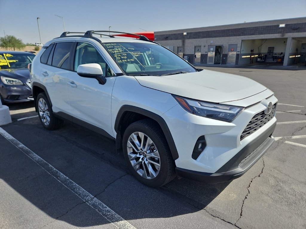 Used 2024 Toyota RAV4 XLE Premium FWD image 4