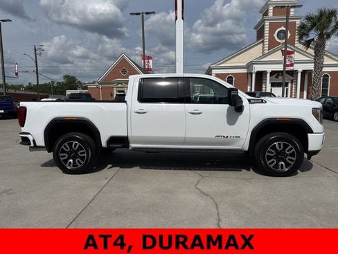 Used 2021 GMC Sierra 2500 AT4 w/ AT4 Premium Plus Package image 4
