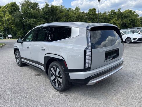 New 2026 Hyundai Ioniq 9 SEL image 5