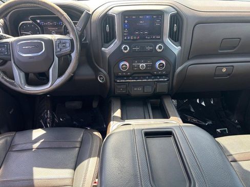 Used 2022 GMC Sierra 1500 Denali w/ Denali Premium Package AWD/4WD image 14
