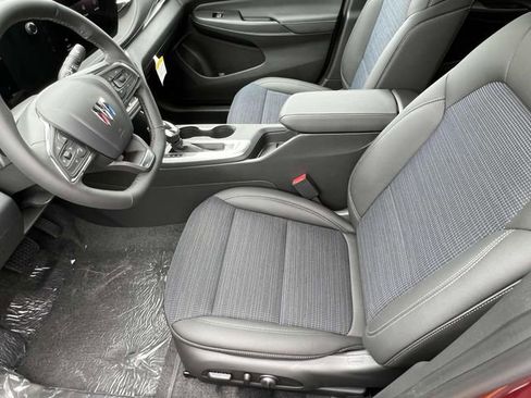 Used 2025 Buick Envista Preferred w/ Convenience I Package image 16