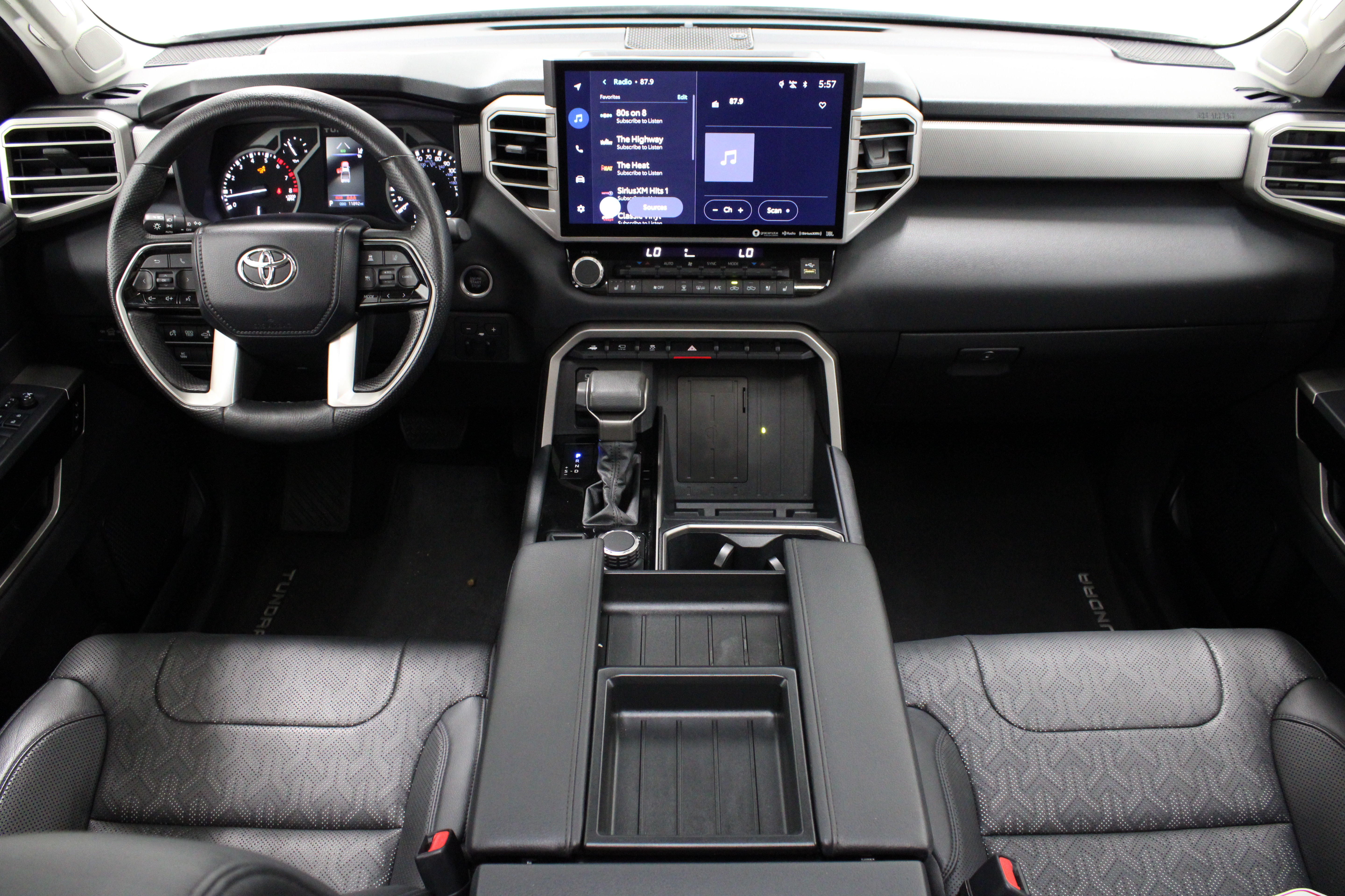 Used 2022 Toyota Tundra Limited AWD/4WD image 35