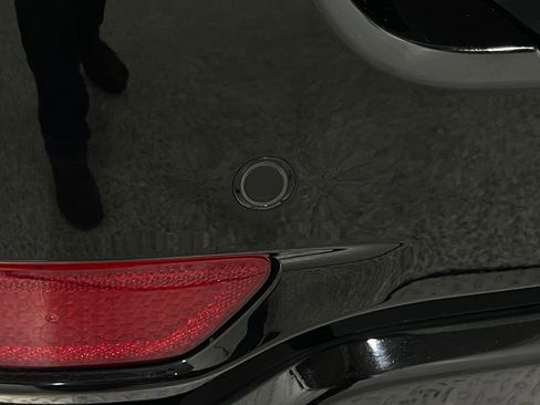 Used 2019 Jeep Grand Cherokee Altitude image 13