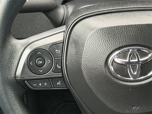 Used 2025 Toyota Corolla LE image 12