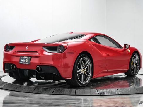 Used 2017 Ferrari 488 GTB RWD image 20