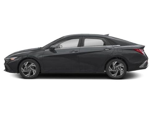 New 2026 Hyundai Elantra Limited FWD image 2
