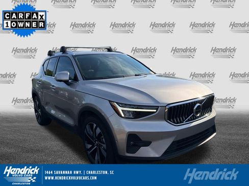 Certified 2023 Volvo XC40 B5 Plus w/ Driver Assist Package AWD/4WD image 1