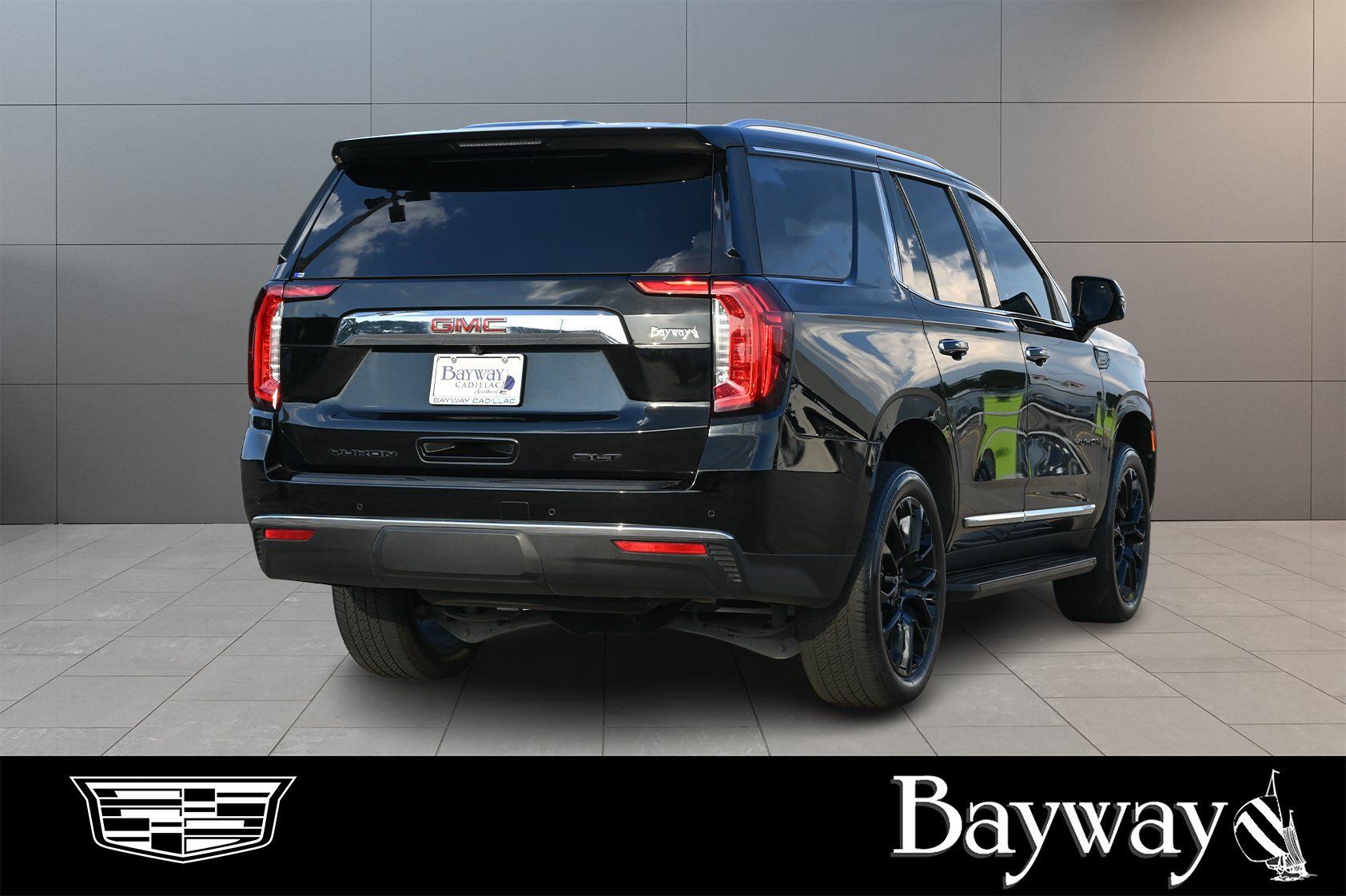 Used 2024 GMC Yukon SLT w/ SLT Luxury Package RWD image 6