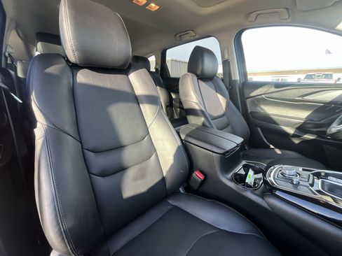Used 2023 MAZDA CX-9 Touring image 29